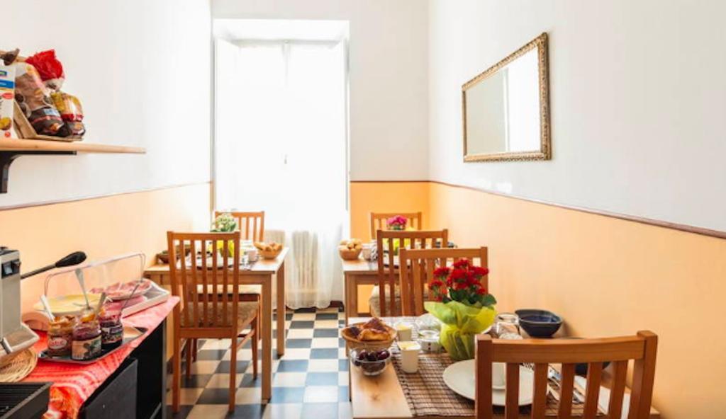 Acomodação com café da manhã  Eat&sleep Roma